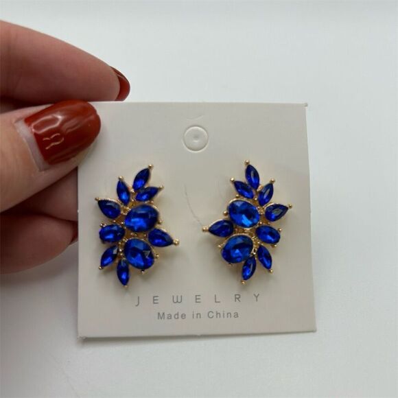 Beautiful Flower Blue Rhinestones Stud Earrings Water Drop Textured Classic Chic - Picture 6 of 11